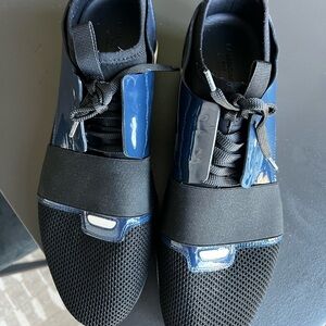 Balenciaga Race Runner patent leather Blue Low Top Sneakers